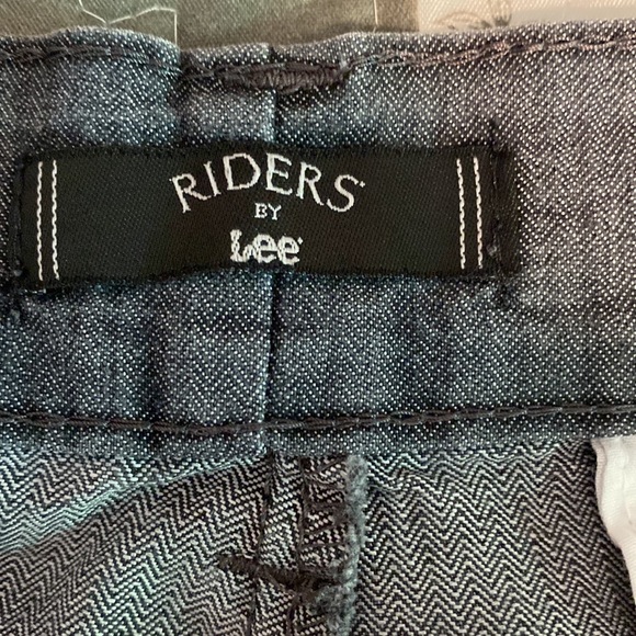 LEE Riders - Picture 3 of 9